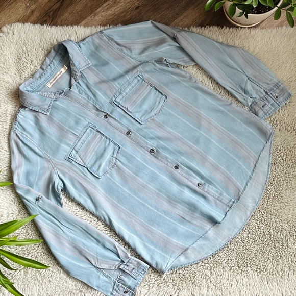 NWT Standard Grace Shirt - Picture 3 of 5